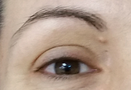 Julie before thick Eye Liner